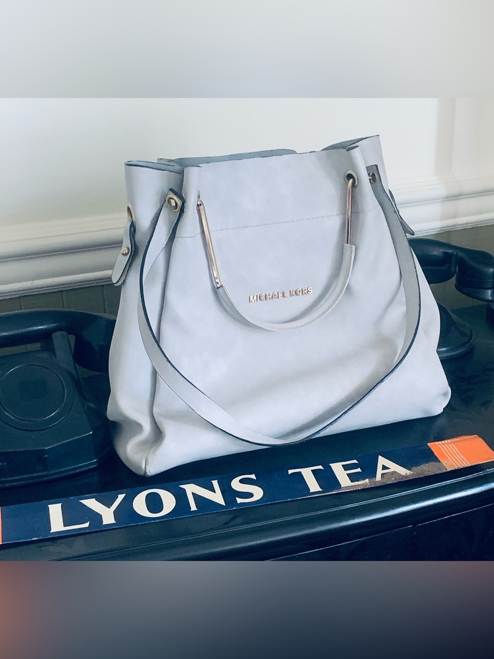 Michael Kors Authentic Leather Tote Bag in Light Grey w/ removable inner zip bag
